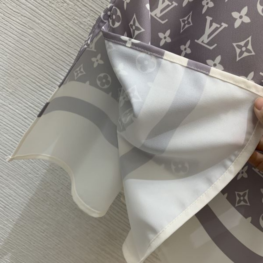 大人カジュアルに LOUIS VUITTON ルイヴィトン コピー ワンピース 早い者勝ち