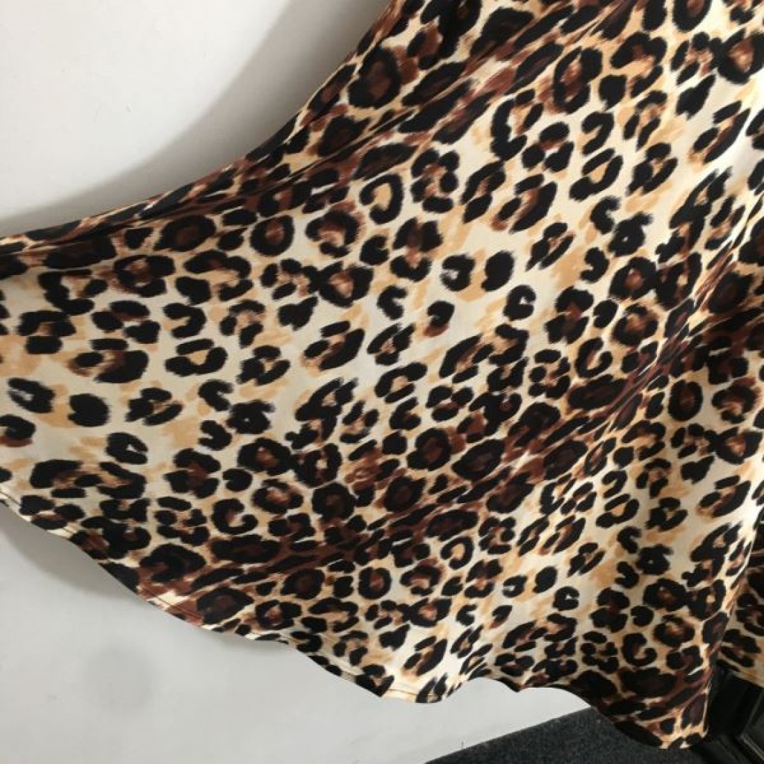MIU MIU ミュウミュウ コピー ロングスカート エレガントで軽やかな印象