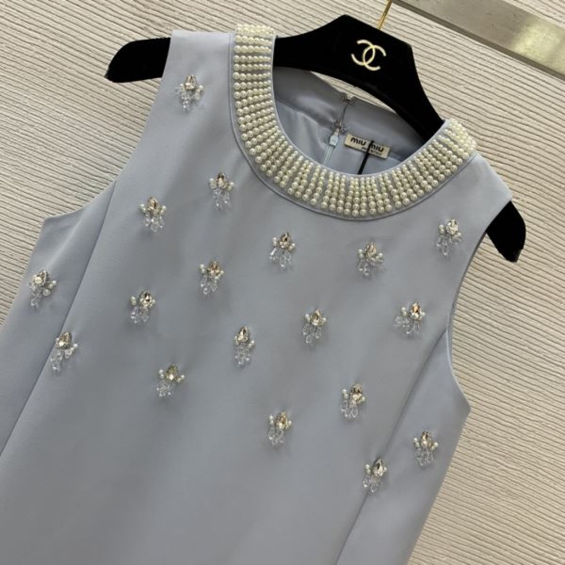  ナチュラルで華やかな MIU MIU ミュウミュウ コピー ワンピース 洗練された佇まい