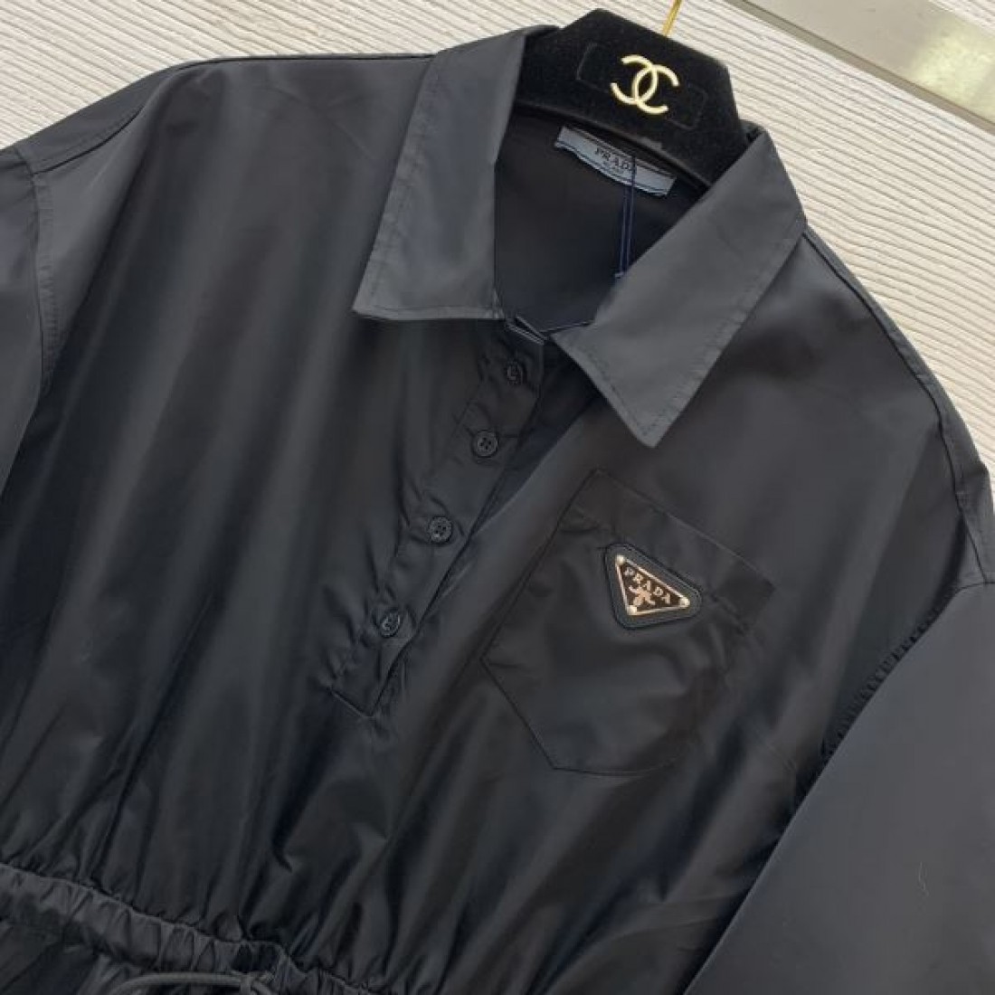  PRADA プラダ コピー ワンピース エレガントで都会的なデザインが魅力