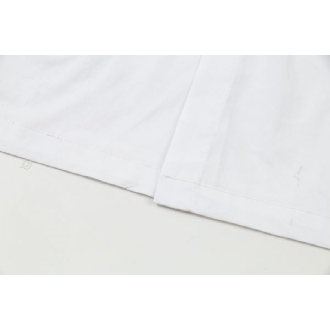 BALENCIAGA バレンシアガ コピー 半袖Tシャツ クールで個性的なデザインが魅力