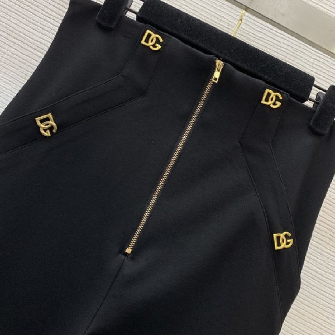 DOLCE＆GABBANA ドルチェ＆ガッバーナ コピー レギンスパンツ 洗練された快適さ