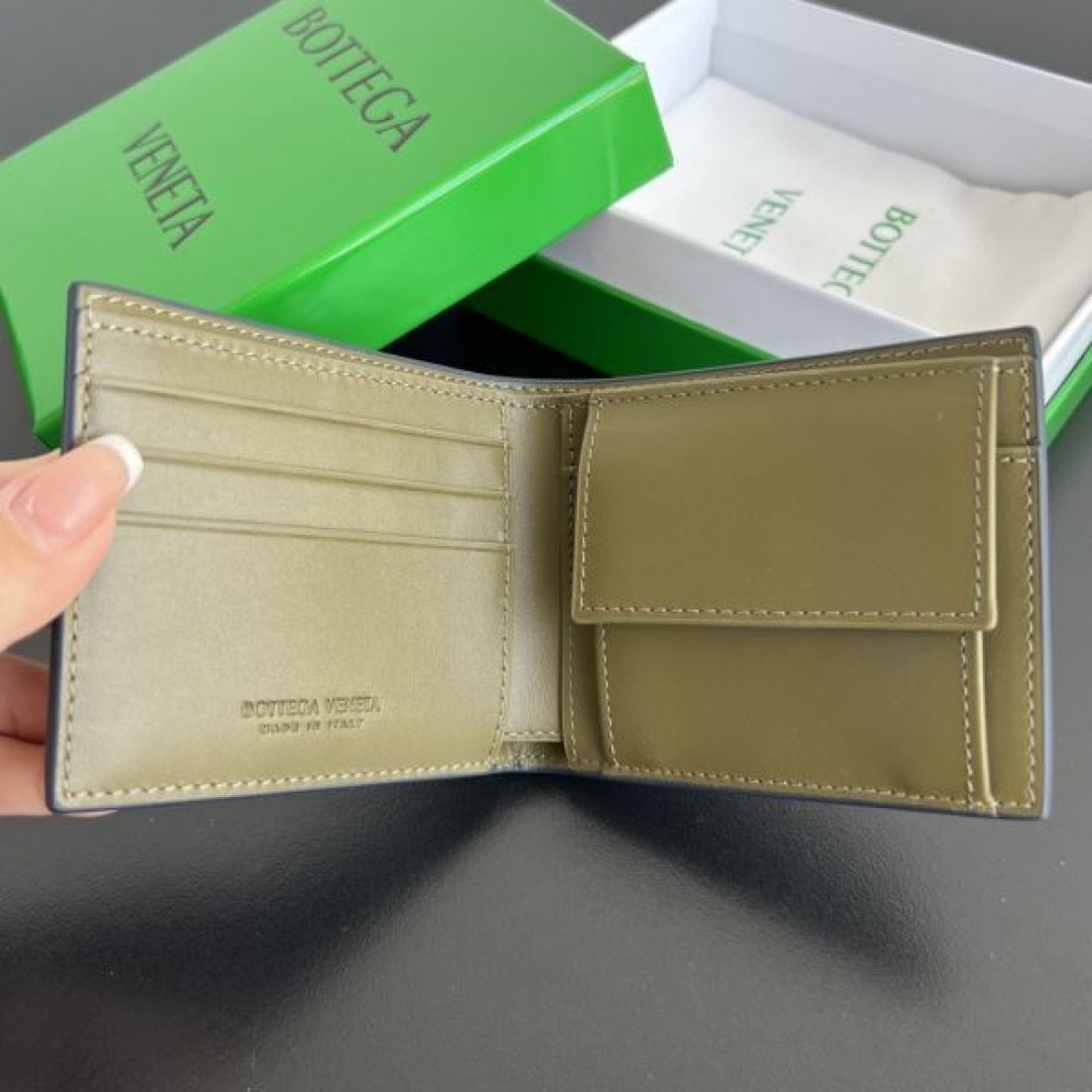機能美 ボッテガヴェネタ コピー 二つ折り財布 BOTTEGA VENETA 話題の逸品