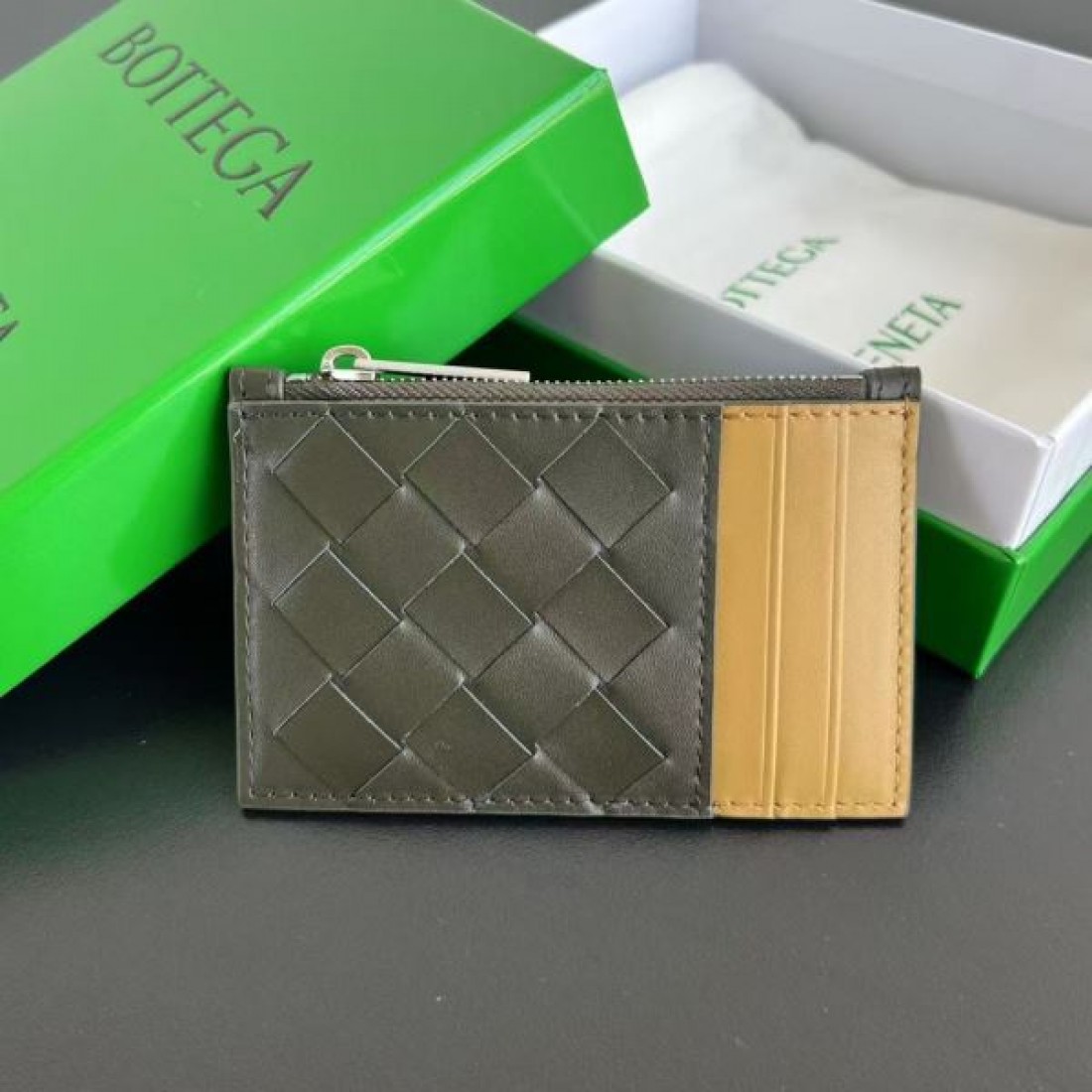 BOTTEGA VENETA ボッテガヴェネタ コピー カードケース 機能的でスマートな