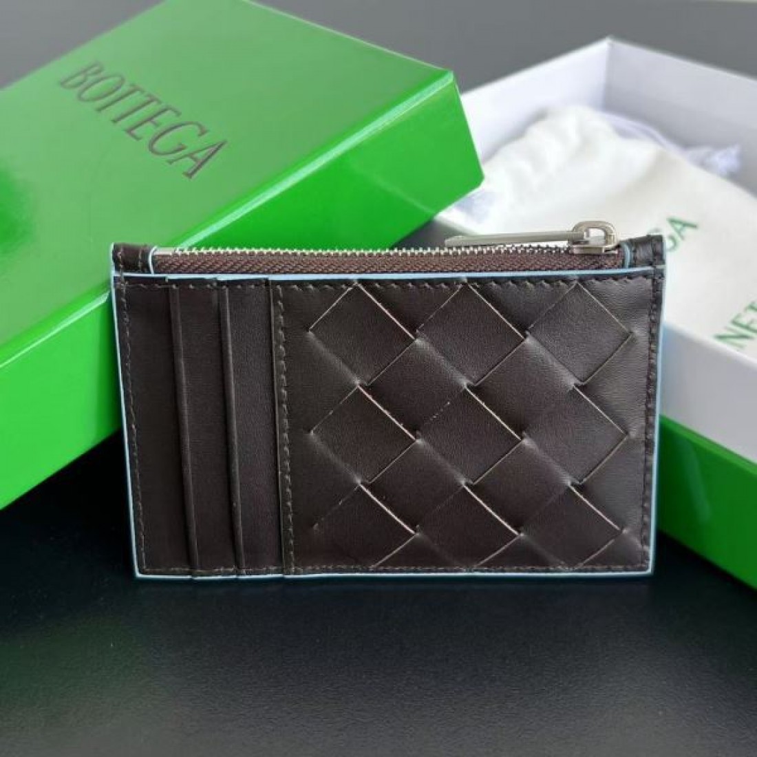 BOTTEGA VENETA ボッテガヴェネタ コピー カードケース シンプルで落ち着いた