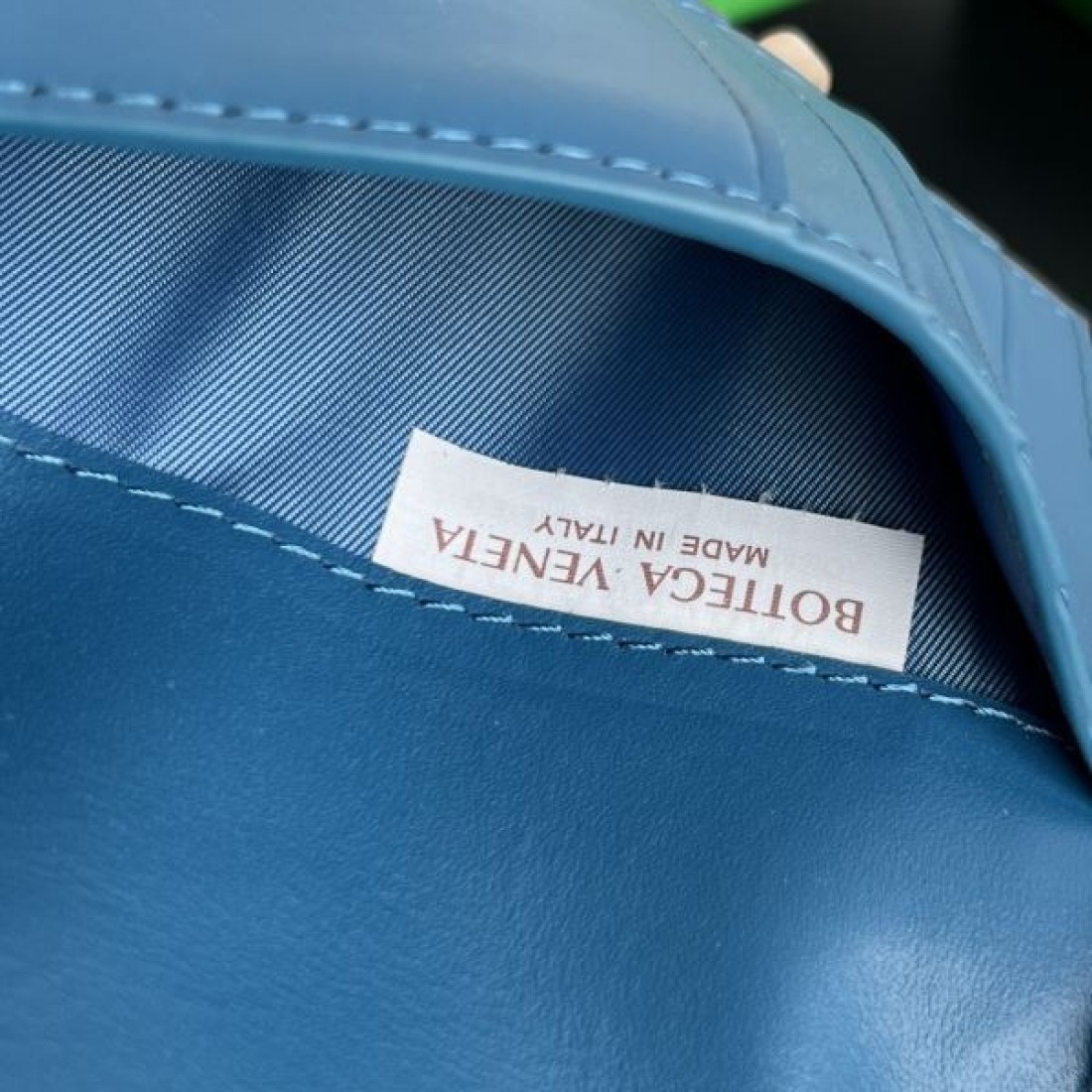 BOTTEGA VENETA ボッテガヴェネタ コピー カードケース コンパクトで機能的な 