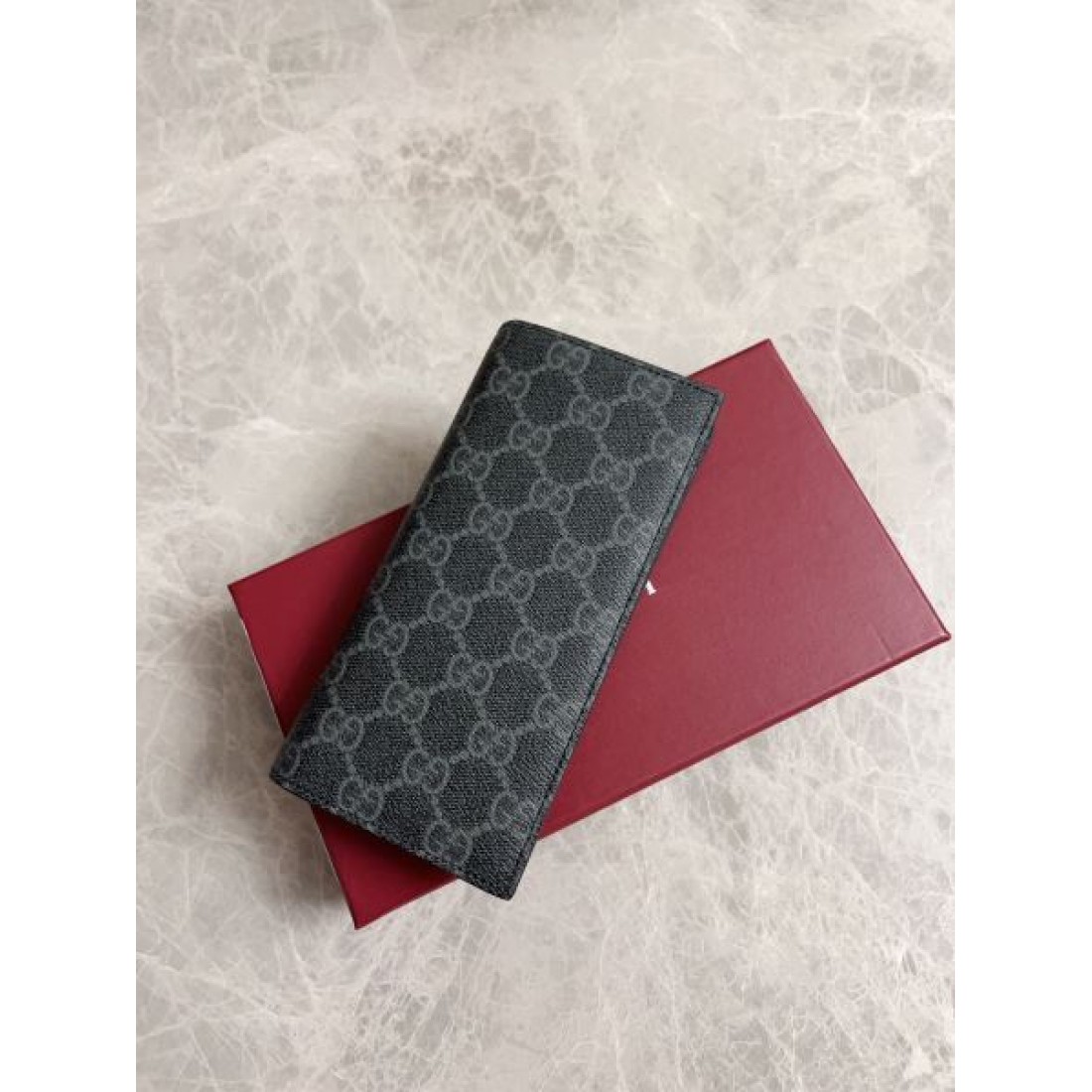 ギフトにも最適 GUCCI グッチ コピー 長財布 ファッション好き必見