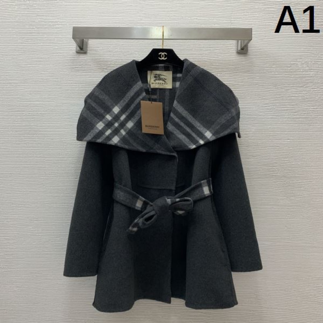 シックで上質な BURBERRY バーバリー スーパー コピー コート 気品漂うデザイン