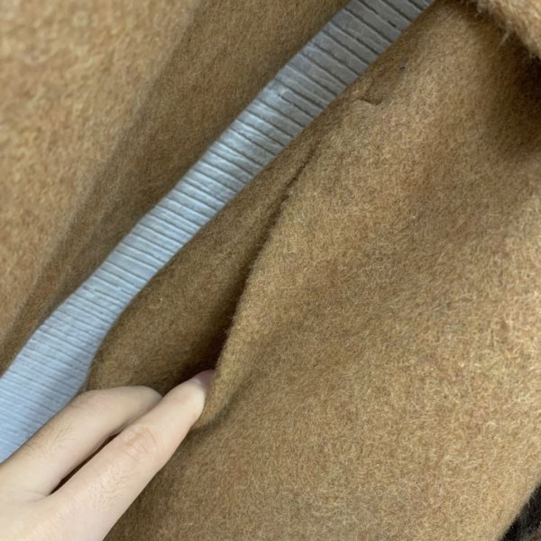  シックで上質な BURBERRY バーバリー スーパー コピー コート 気品漂うデザイン