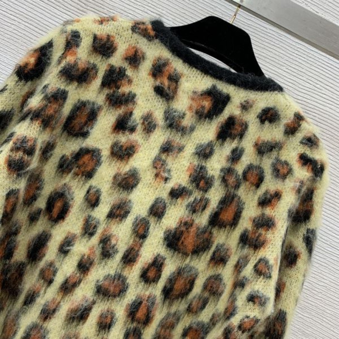CELINE 洗練された温もり セリーヌ スーパー コピー ニットカーディガン しなやかな着心地