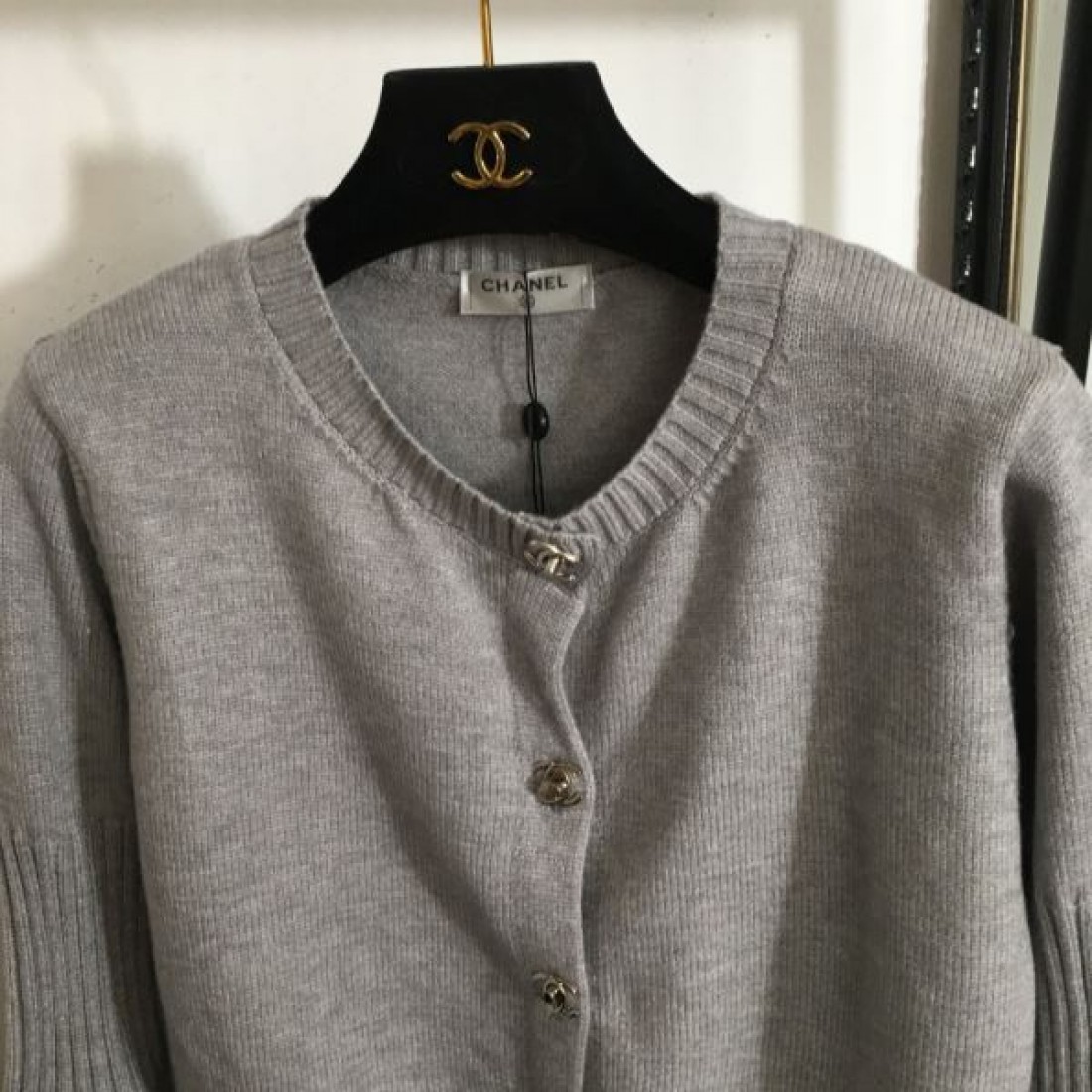 今季は色を使った注目新品 CHANEL シャネル コピー ニットカーディガン 限定予約受付中