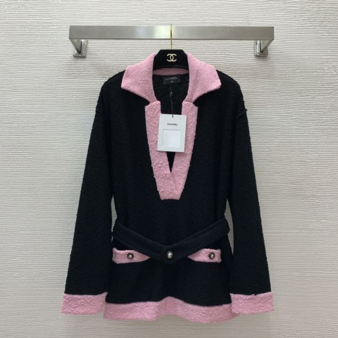 その場で注目の的 CHANEL シャネル コピー コート 豪華なディテール