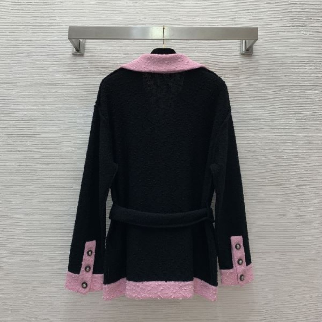 その場で注目の的 CHANEL シャネル コピー コート 豪華なディテール