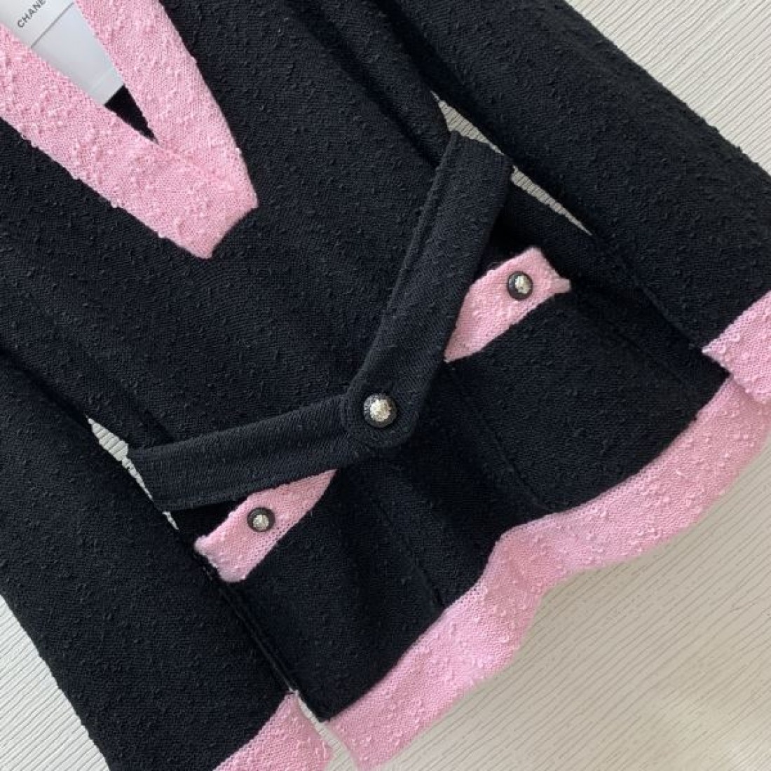 その場で注目の的 CHANEL シャネル コピー コート 豪華なディテール