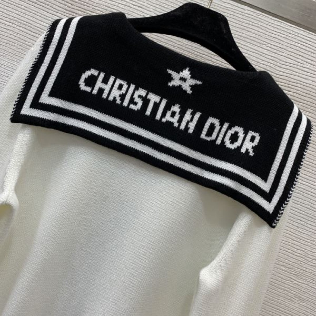 柔らかく上質な質感 DIOR ディオール スーパーコピー ニットカーディガン