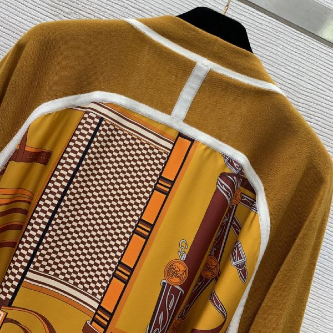 DIOR スーパーコピー ニットカーディガン ディオール フェミニンで軽やかな