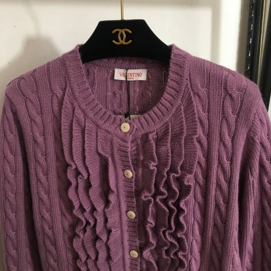  柔らかく高級感あふれる VALENTINO ヴァレンティノ コピー ニットカーディガン