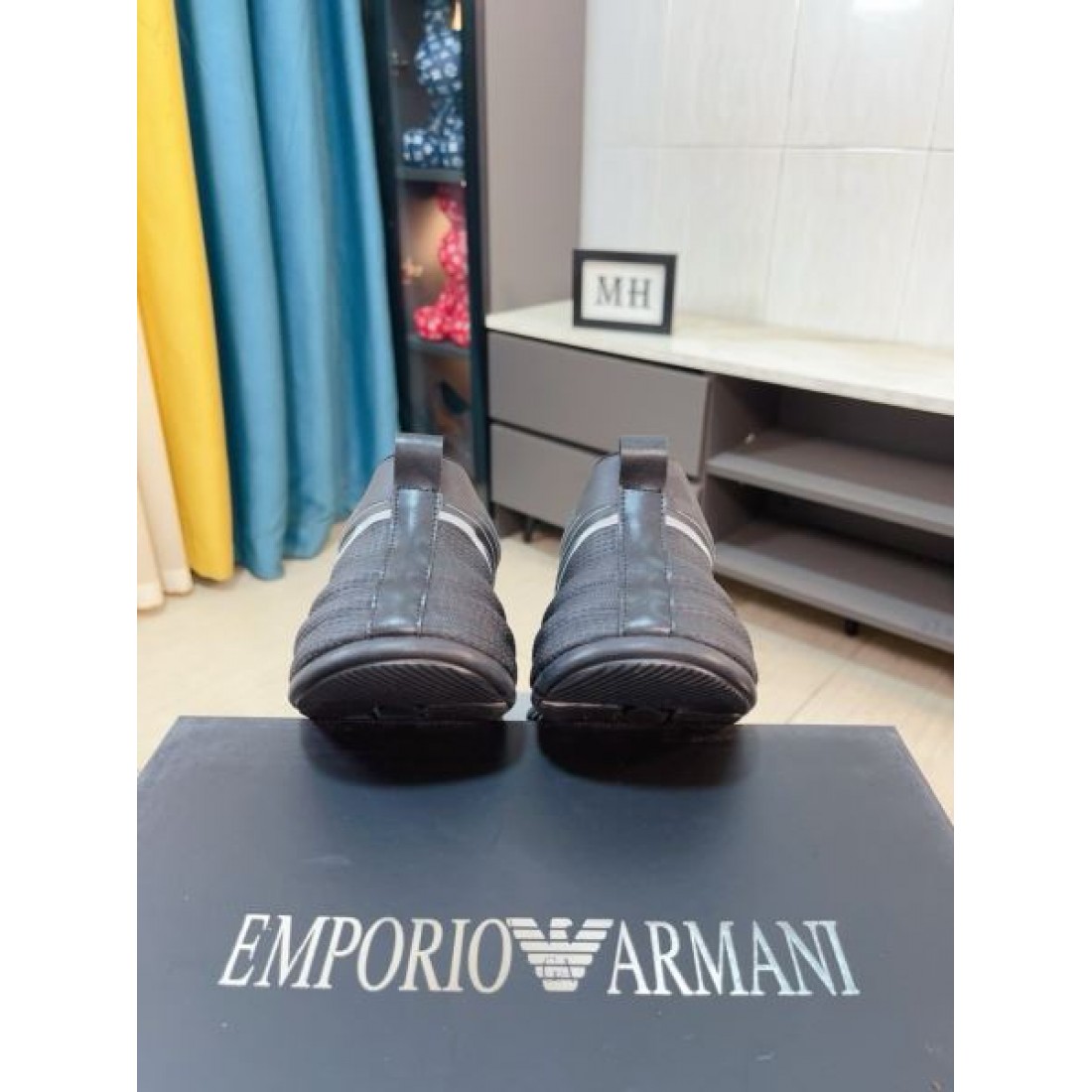 人気沸騰中！おしゃれ新品 ARMANI アルマーニ コピー スニーカー 大人可愛い