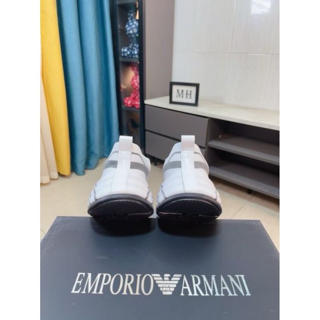 スタイリッシュなスタイル ARMANI アルマーニ コピー スニーカー 期間限定