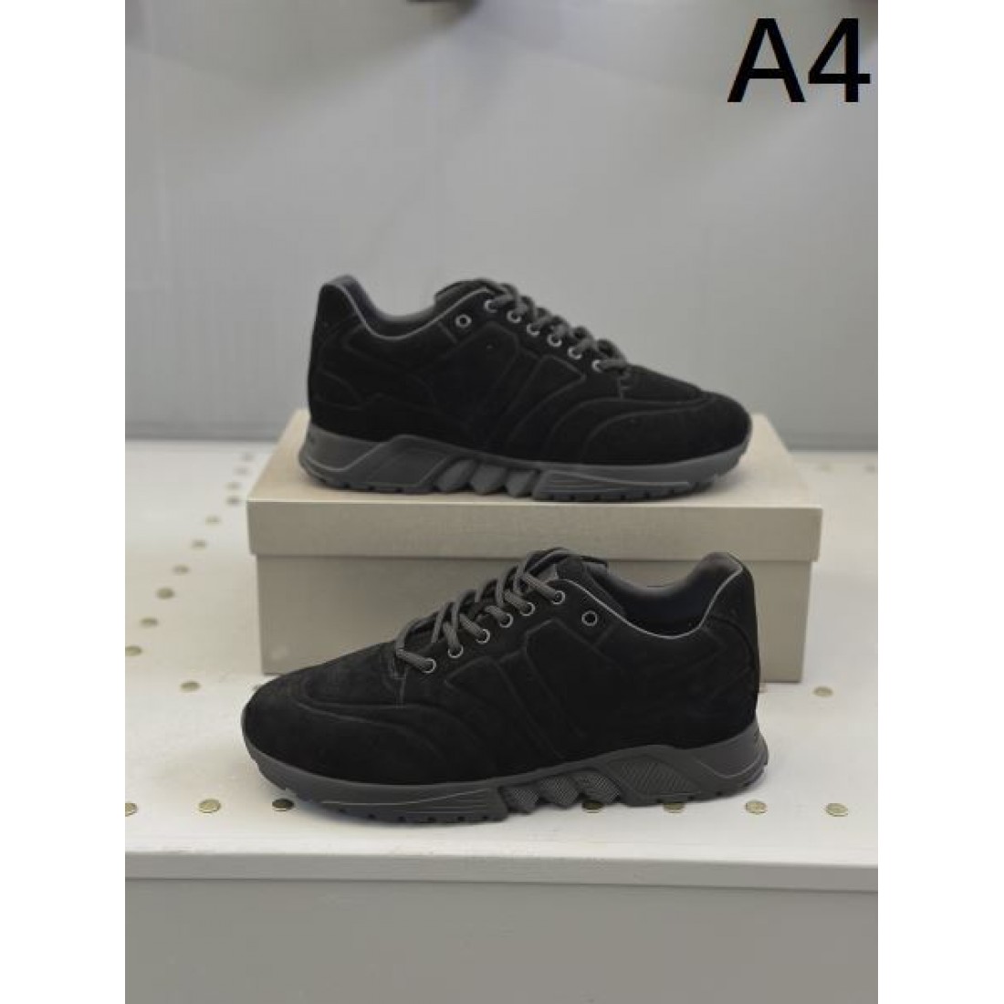 ファッション好き必見 ARMANI アルマーニ コピー スニーカー SNS映え抜群