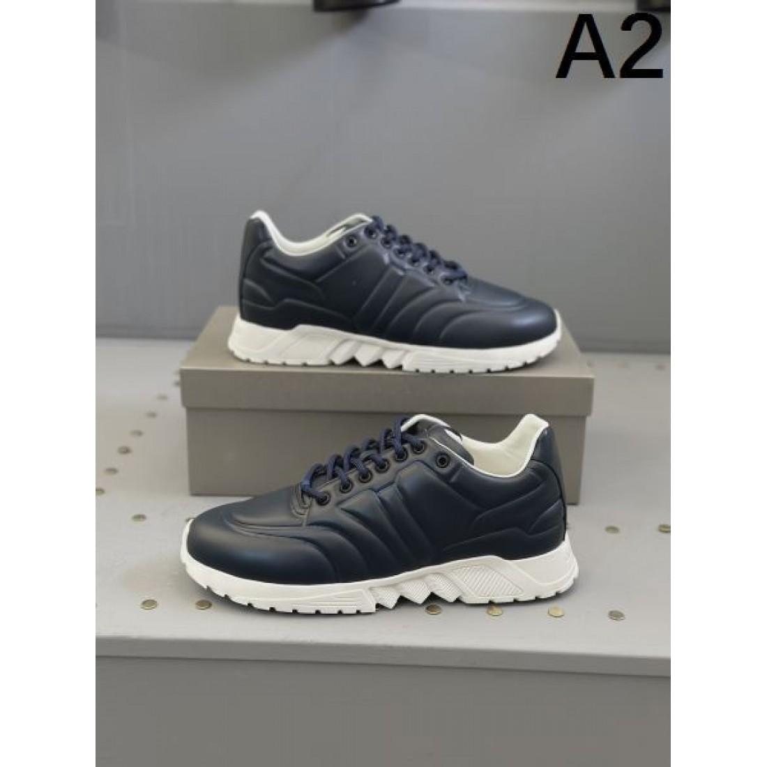 自分へのご褒美に ARMANI アルマーニ コピー スニーカー ギフトにも最適