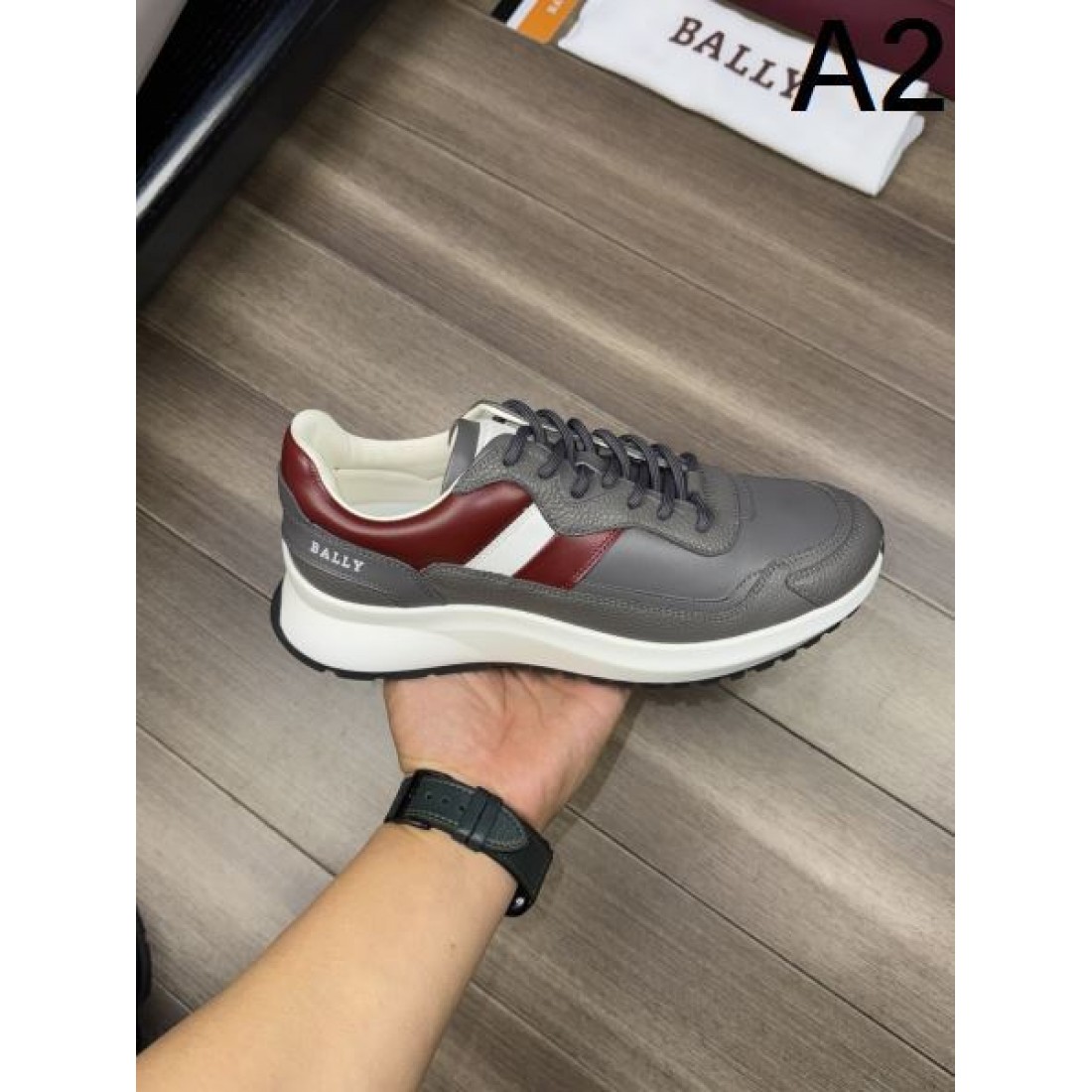  上品な存在感を放つ BALLY バリー コピー スニーカー 快適な履き心地も魅力
