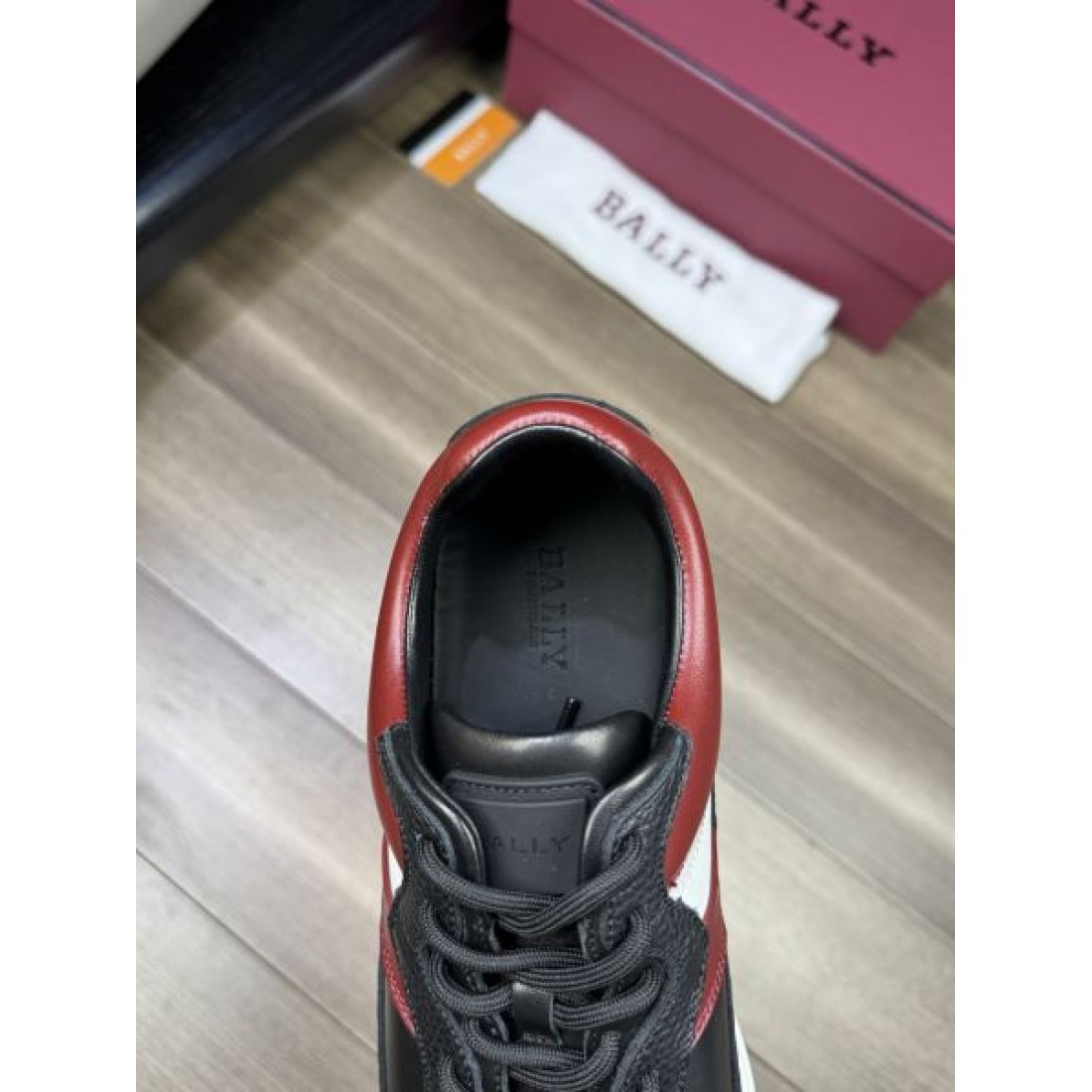  上品な存在感を放つ BALLY バリー コピー スニーカー 快適な履き心地も魅力