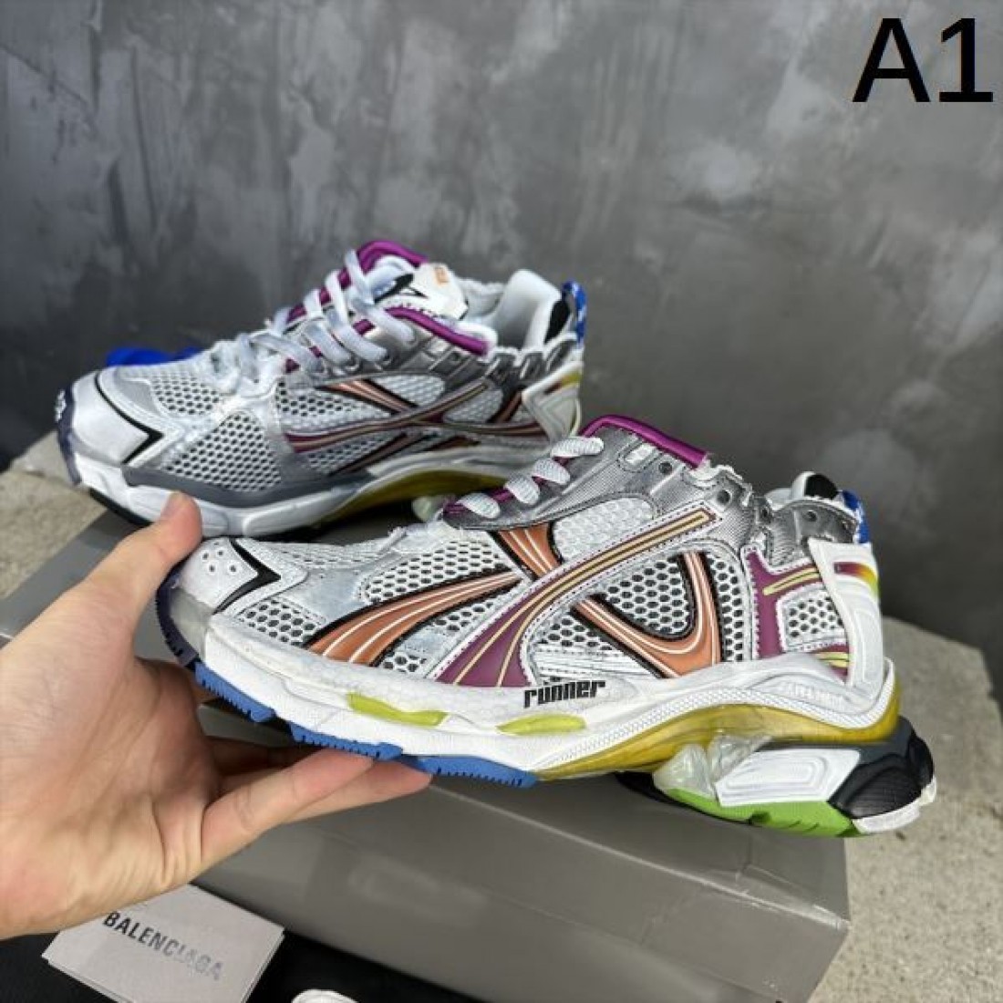 見逃し厳禁 BALENCIAGA バレンシアガ コピー スニーカー 迷わずゲット