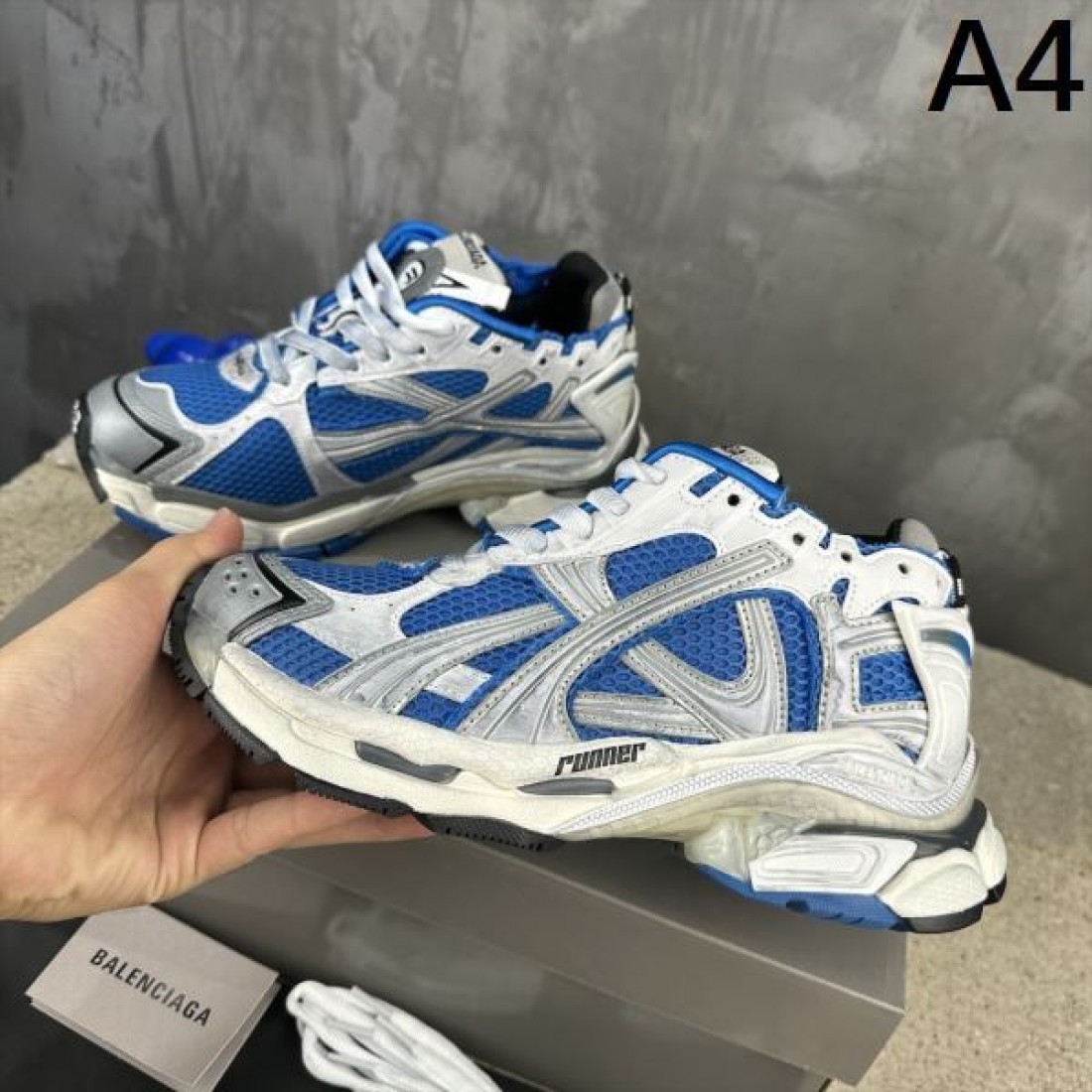 見逃し厳禁 BALENCIAGA バレンシアガ コピー スニーカー 迷わずゲット