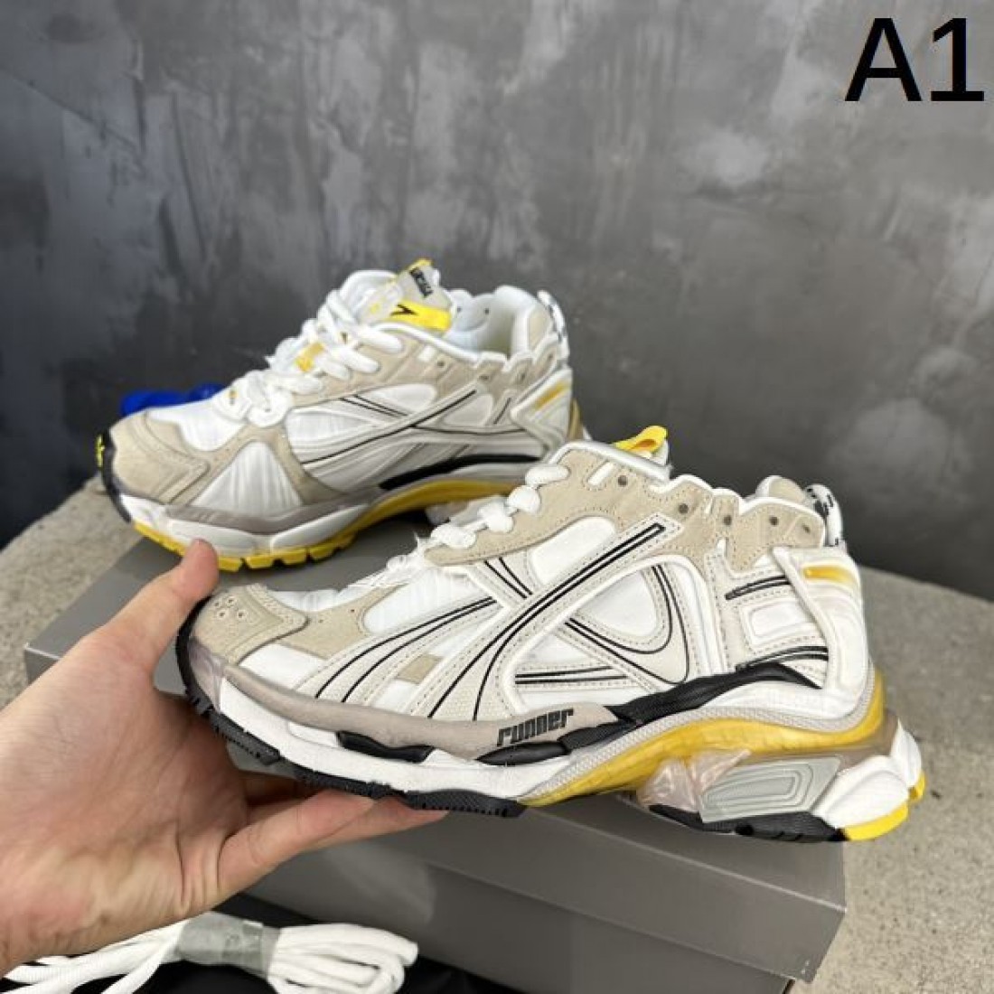 大人カジュアルに BALENCIAGA バレンシアガ コピー スニーカー 早い者勝ち