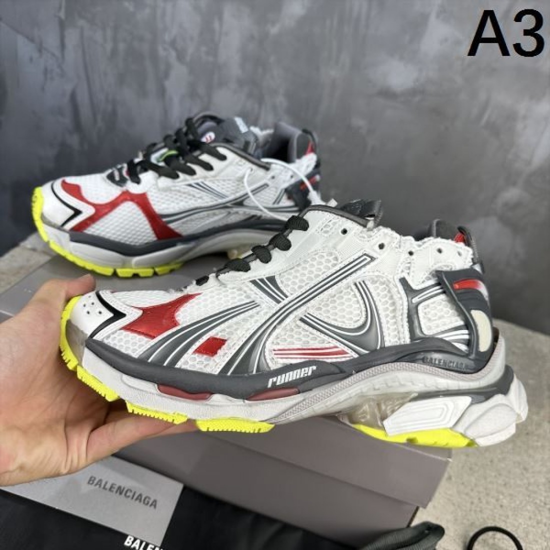 旬コーデに最適 BALENCIAGA バレンシアガ コピー スニーカー オールシーズン活躍