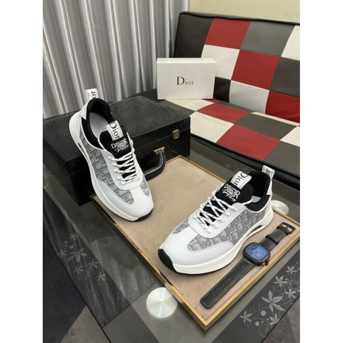 DIOR ディオール コピー スニーカー 優雅な雰囲気と高機能で魅せる逸品