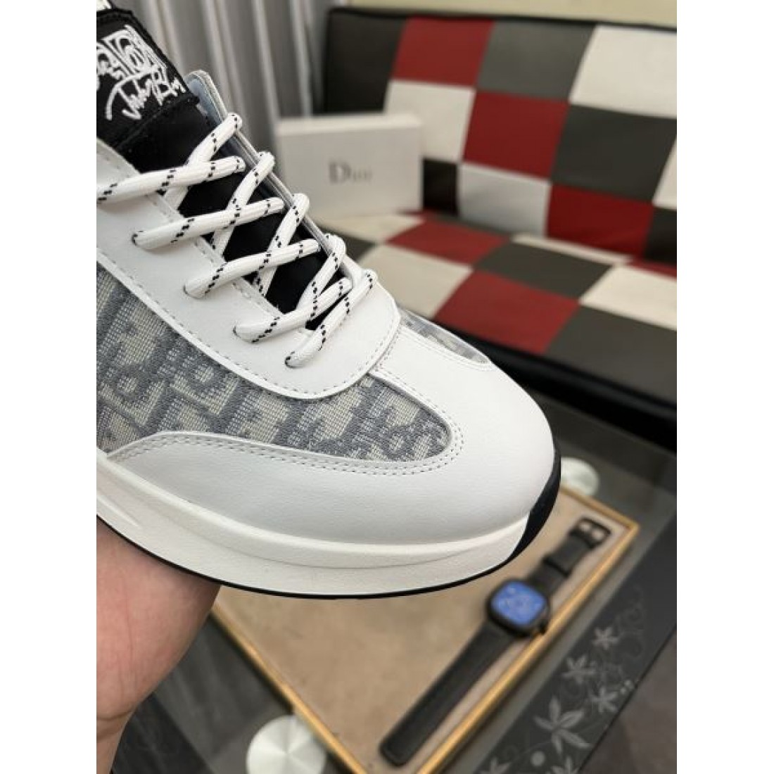 DIOR ディオール コピー スニーカー 優雅な雰囲気と高機能で魅せる逸品