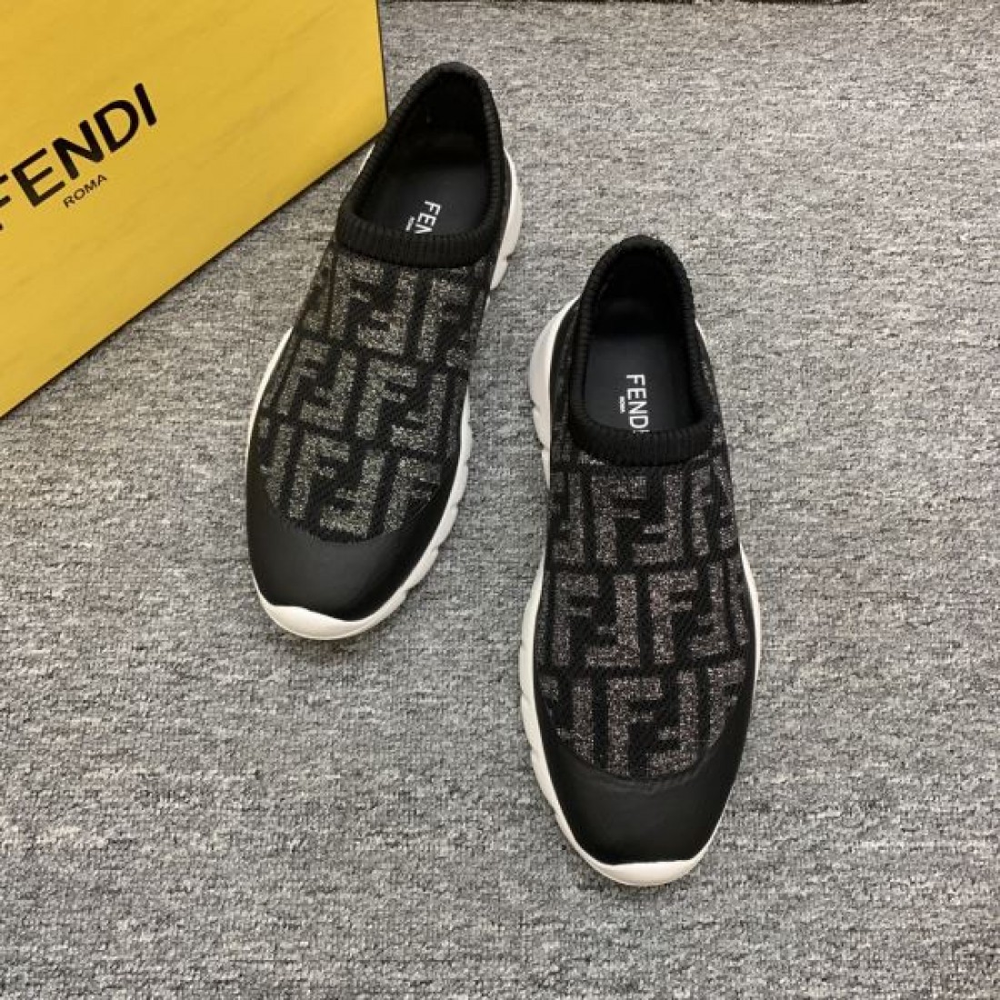 FENDI フェンデイ コピー スニーカー シンプルで上質なデザインが光る