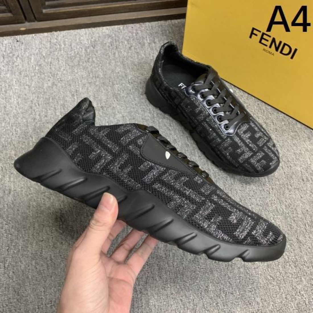 機能性と美しさが融合FENDI コピー スニーカー フェンデイの逸品モデル