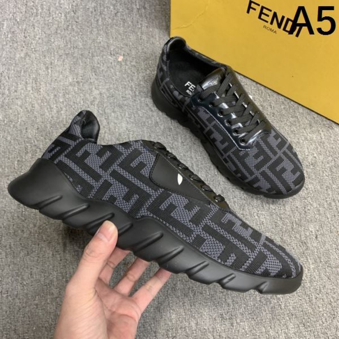 機能性と美しさが融合FENDI コピー スニーカー フェンデイの逸品モデル