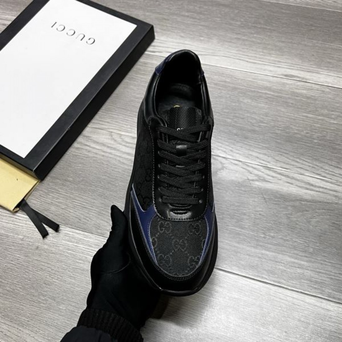 快適な履き心地 GUCCI グッチ コピー スニーカー シンプルで上質な