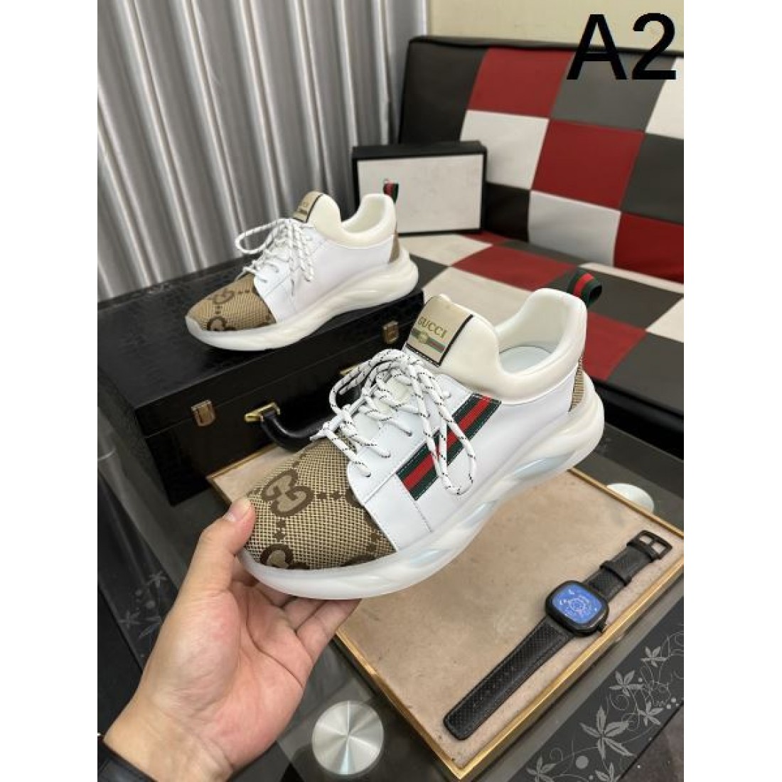 GUCCIで魅せる グッチ コピー スニーカー エネルギッシュで洗練された