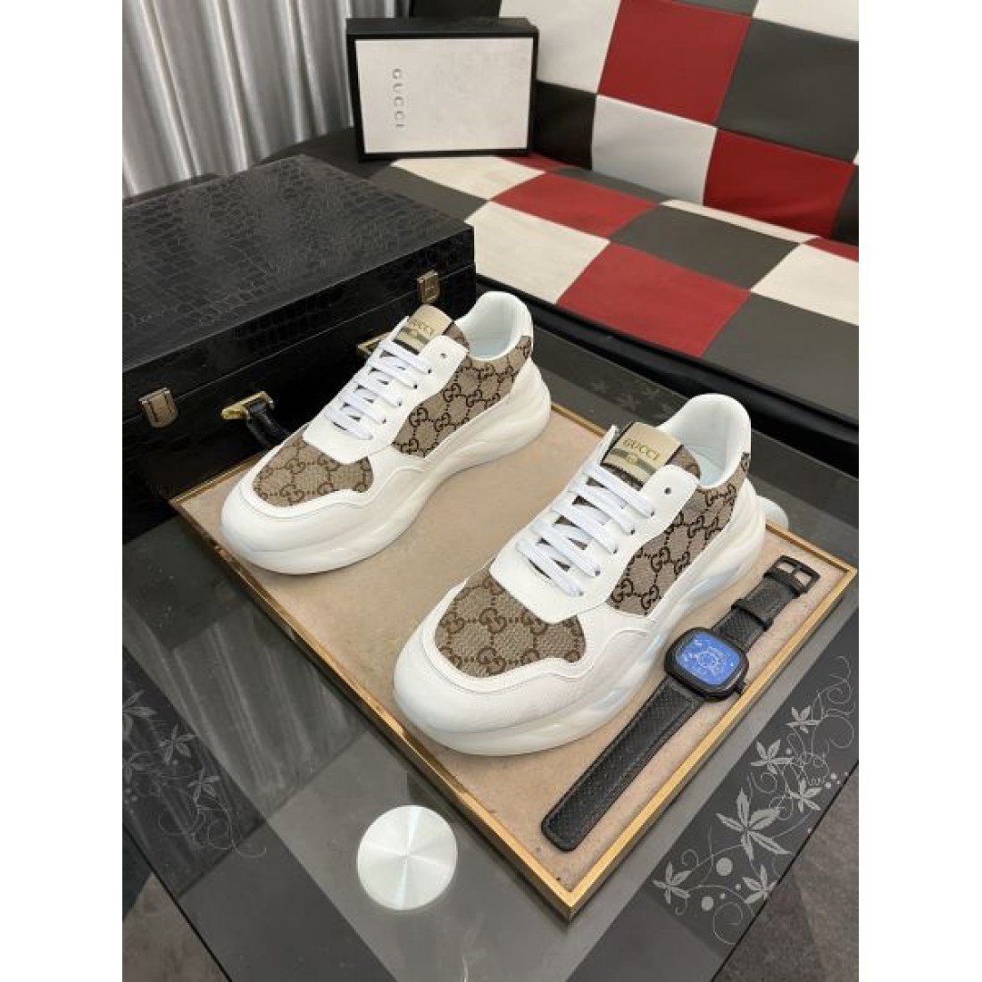 グッチ コピー スニーカー GUCCI都会的でスマートなデザインが魅力