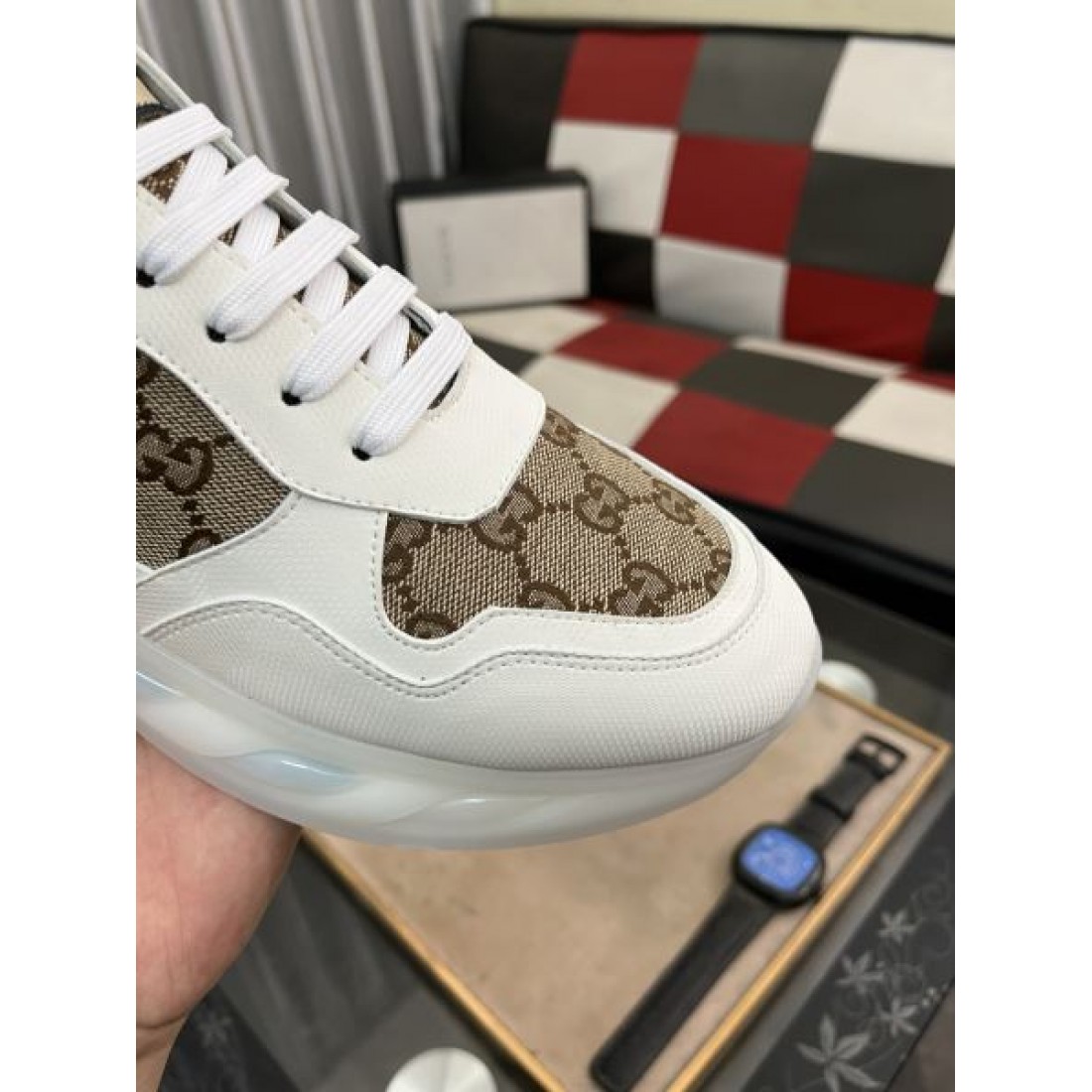 グッチ コピー スニーカー GUCCI都会的でスマートなデザインが魅力