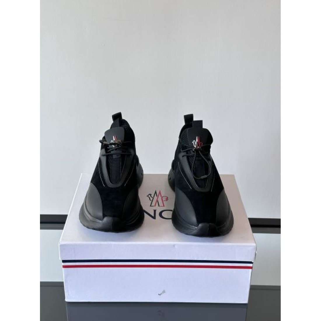 MONCLER モンクレール コピー スニーカー 快適で軽やかな印象を与える注目の一足
