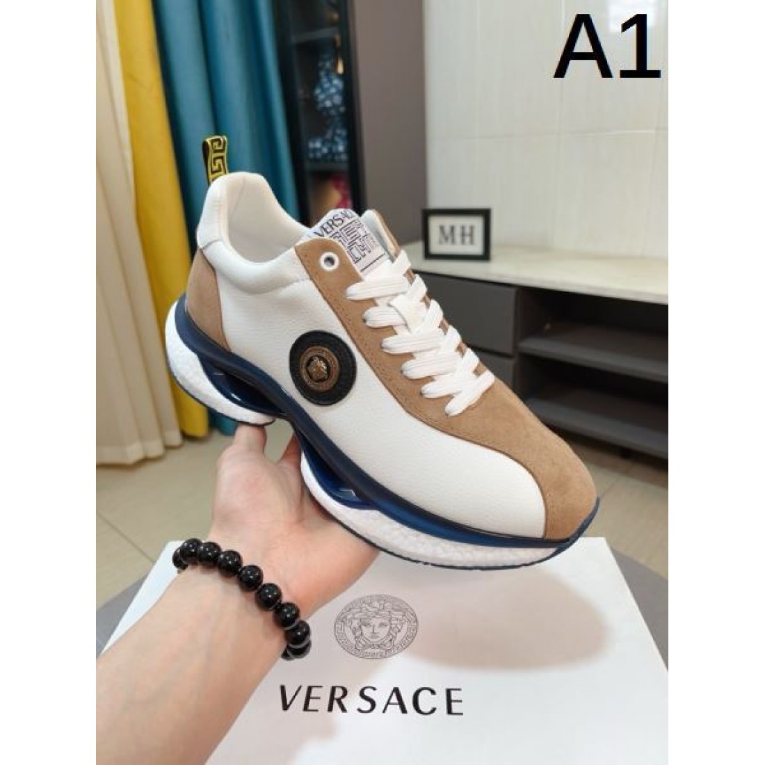 見逃し厳禁 VERSACE ヴェルサーチェ コピー スニーカー 迷わずゲット