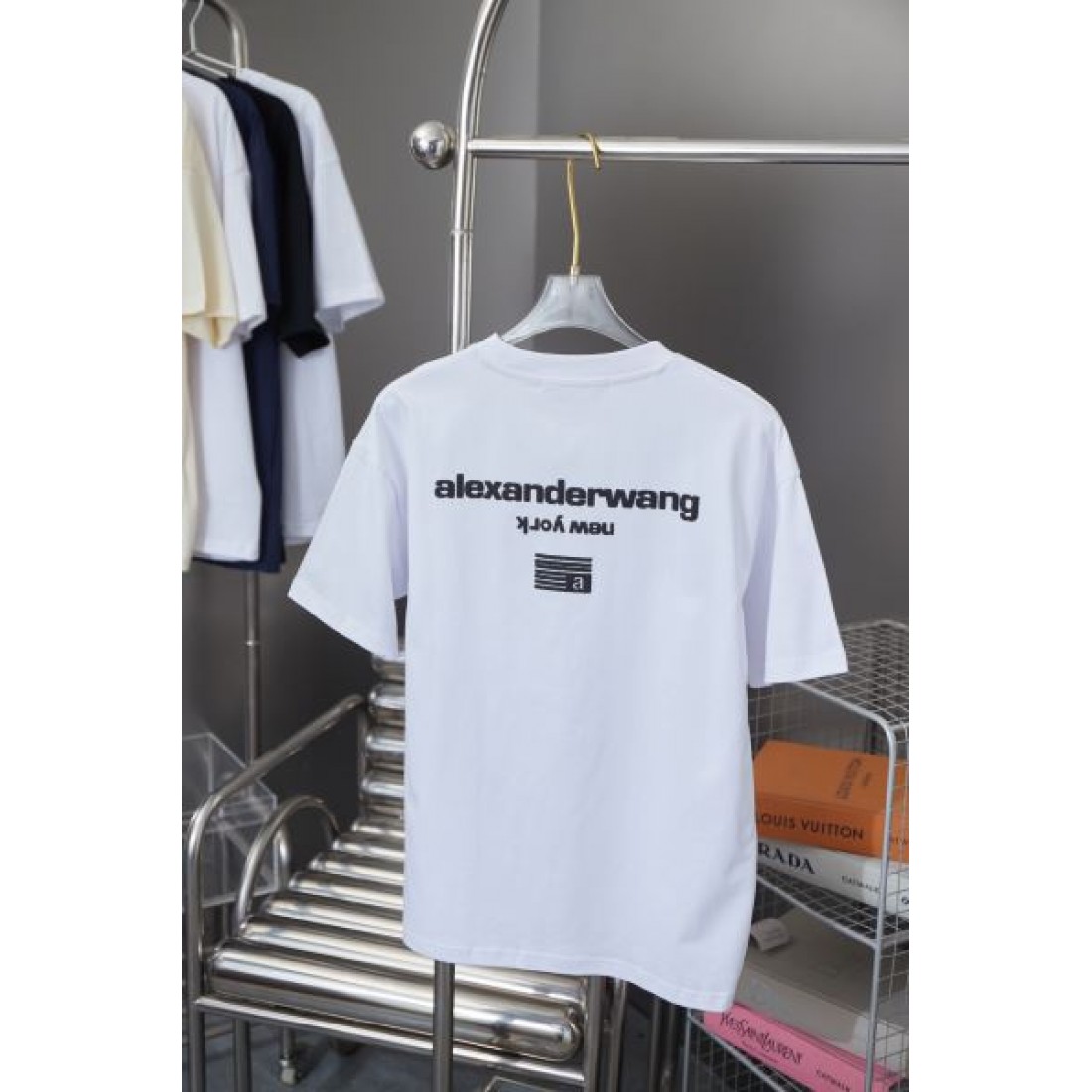 アレキサンダーワン コピー 半袖Tシャツ ALEXANDER WANG スマートで艶やかな仕上がり