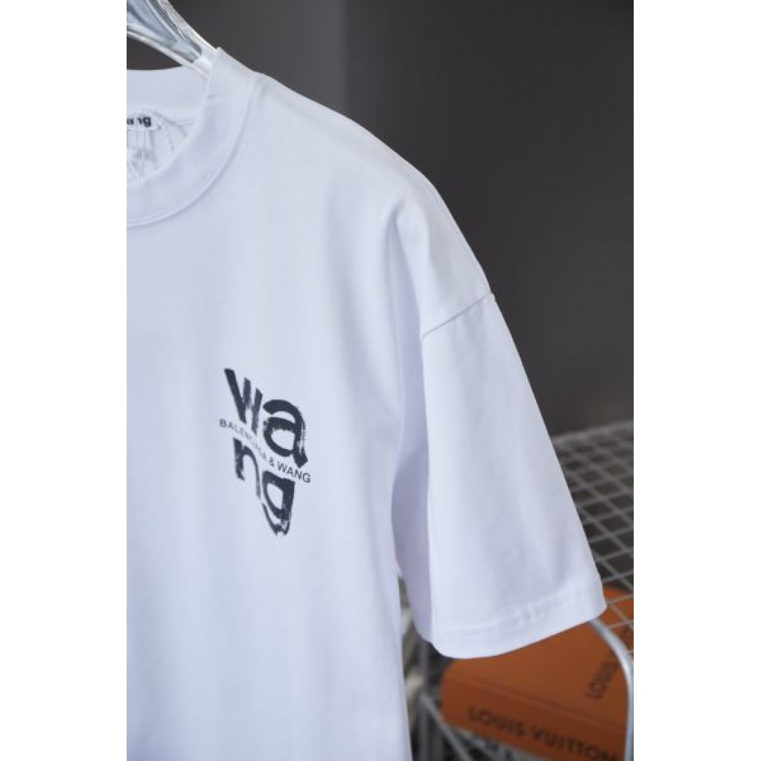 自由でエフォートレスな雰囲気が漂う ALEXANDER WANG コピー 半袖Tシャツ 