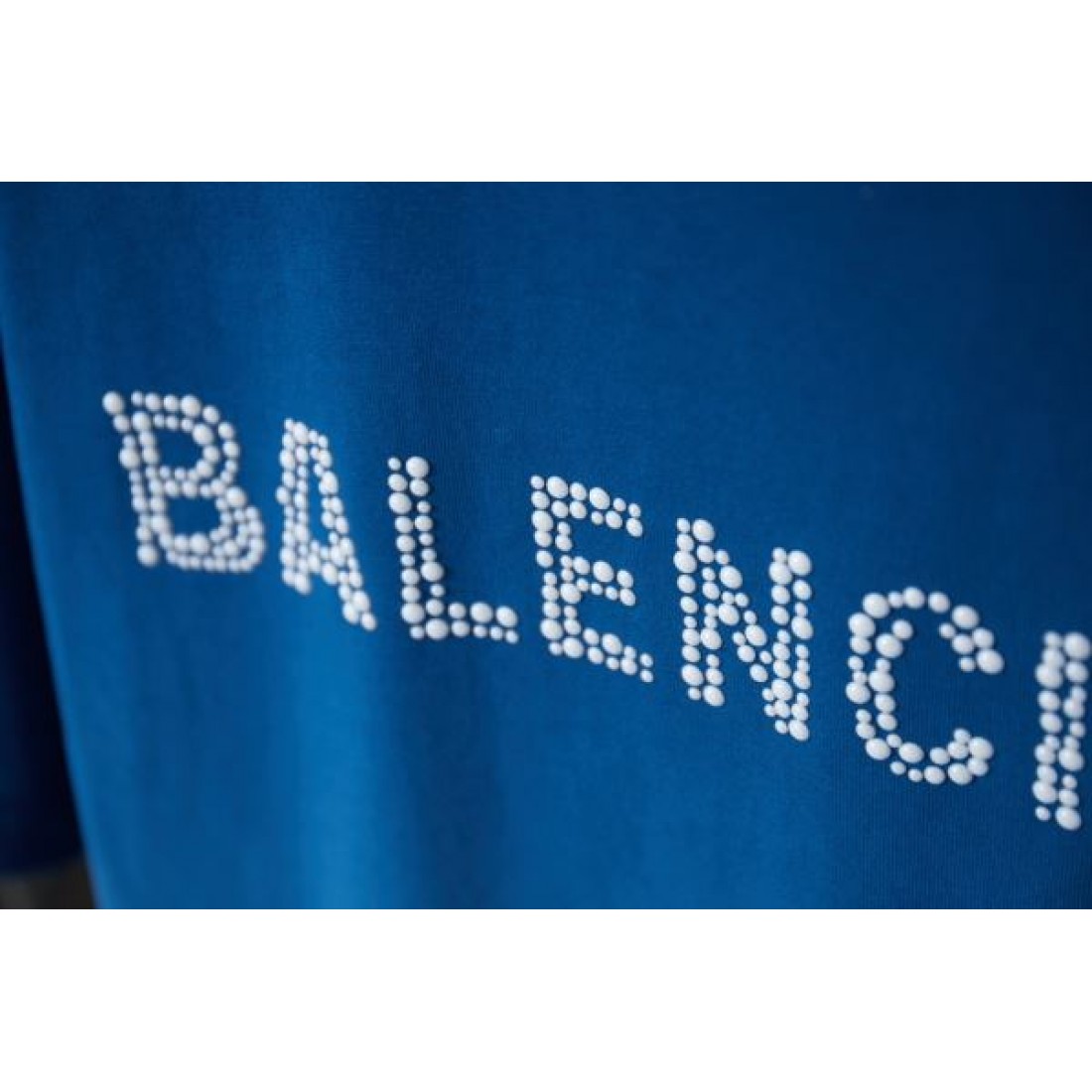  洗練されたと斬新さを融合した BALENCIAGA バレンシアガ コピー 半袖Tシャツ