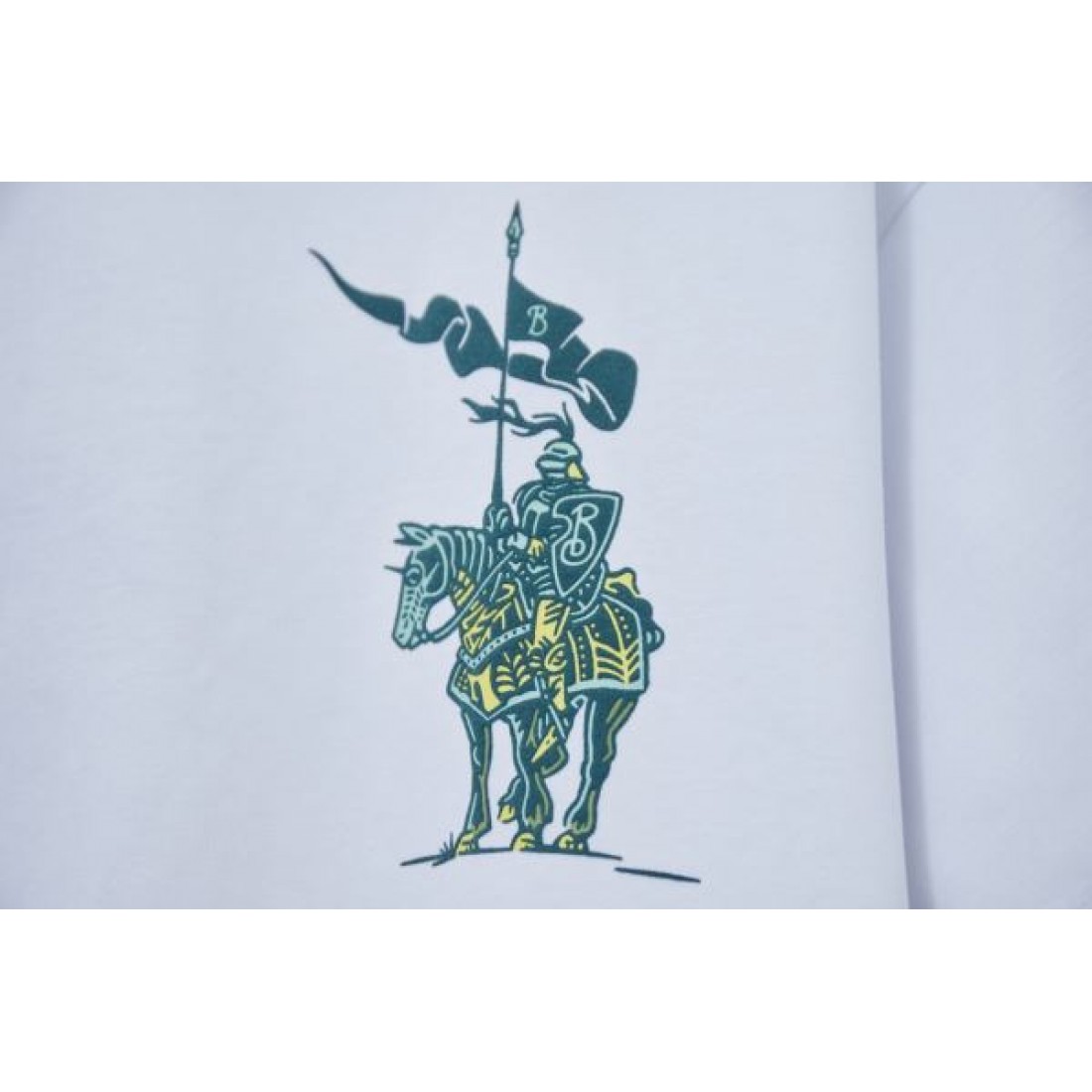  雰囲気をまとう BURBERRY バーバリー コピー 半袖Tシャツ 知的で控えめな一枚