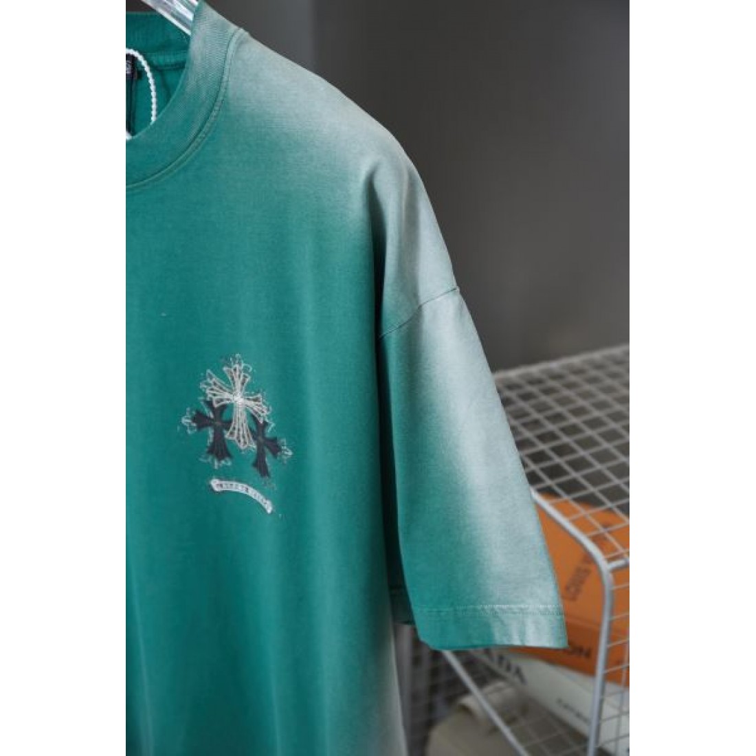 CHROME HEARTS クロムハーツ コピー 半袖Tシャツ 前衛的でエッジィな一着