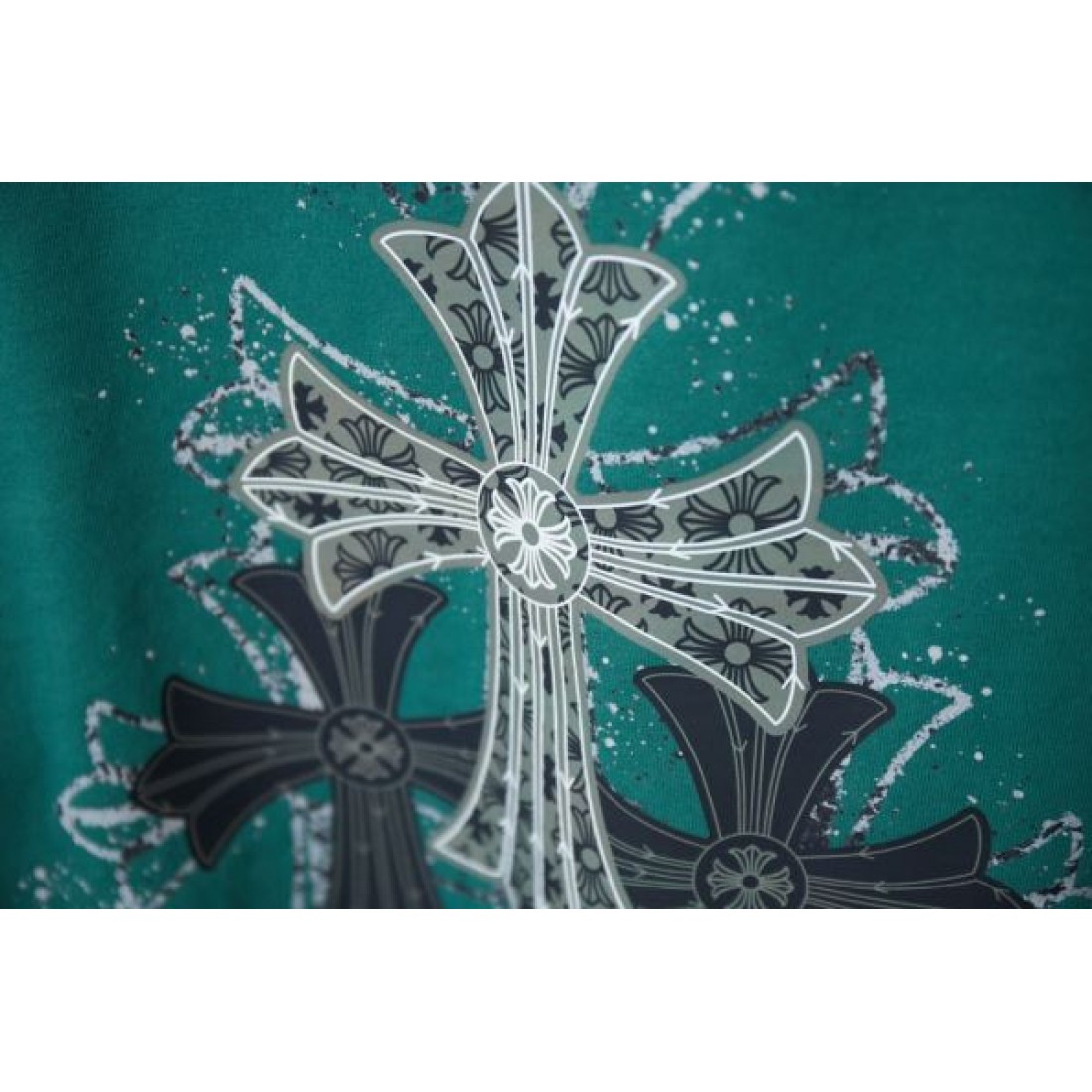 CHROME HEARTS クロムハーツ コピー 半袖Tシャツ 前衛的でエッジィな一着