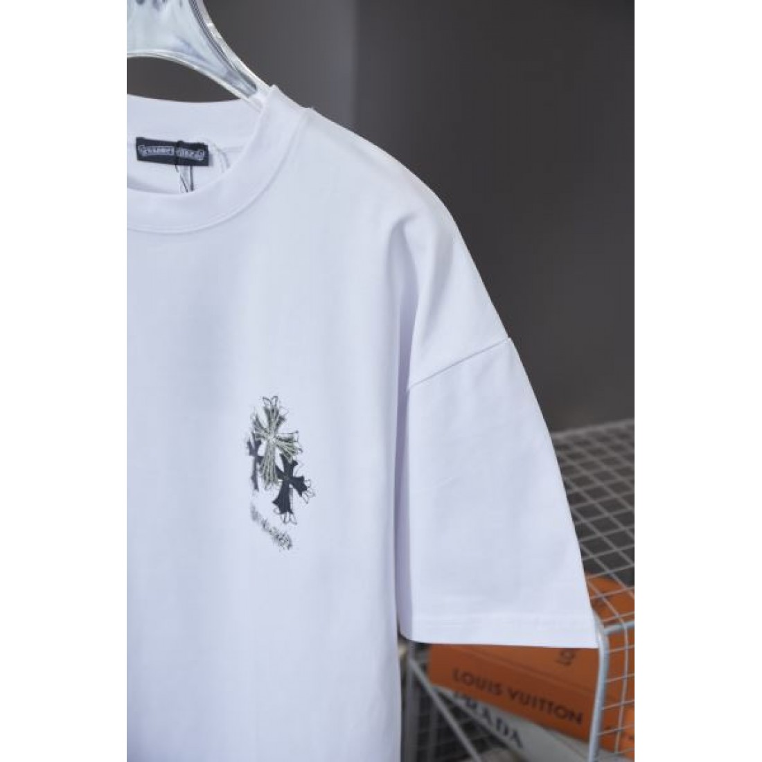  大胆で印象的な CHROME HEARTS クロムハーツ コピー 半袖Tシャツ クロムハーツ
