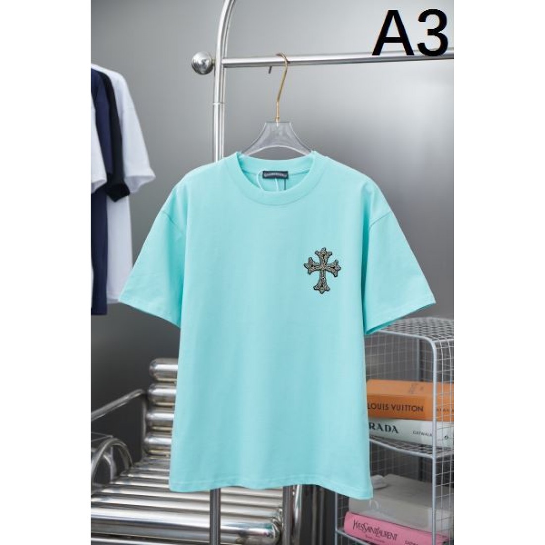 CHROME HEARTS クロムハーツ コピー 半袖Tシャツ エッジィな魅力